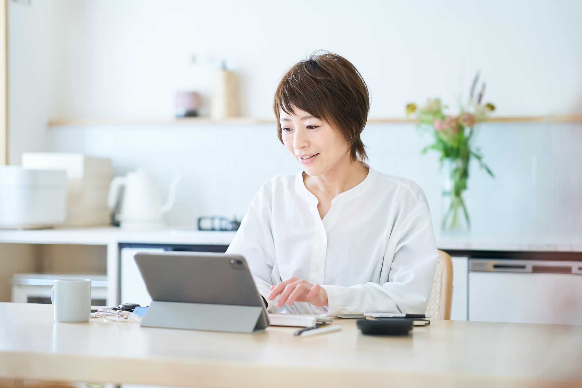 英語コーチングの副業で英語力を収入に！オンライン英語学習の仕事・収入・始め方などを徹底解説